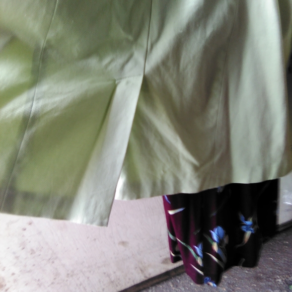 Victor Costa trench coat - Picture 10 of 15